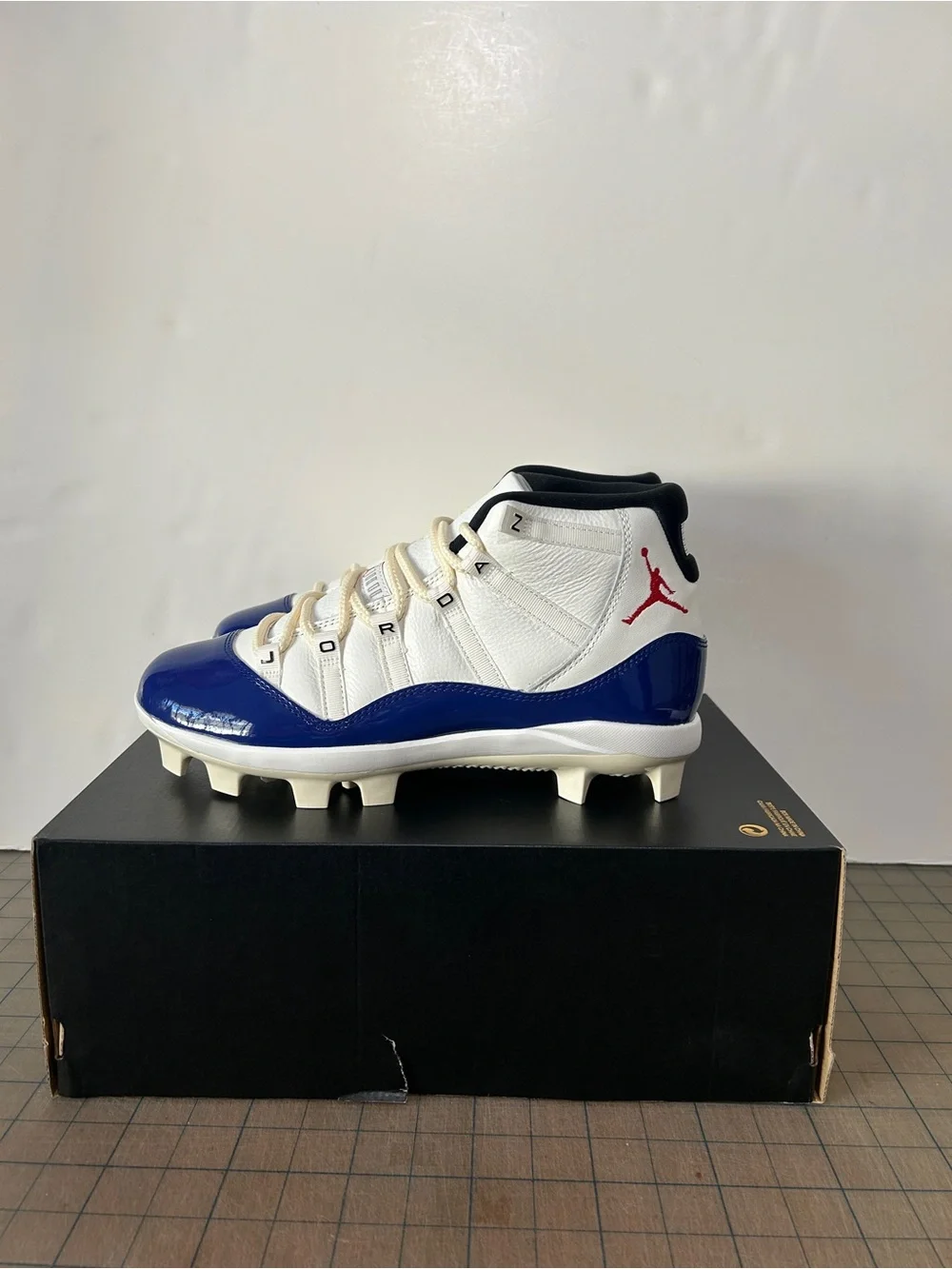 Air Jordan 11 Retro MCS ‘Rare Air’